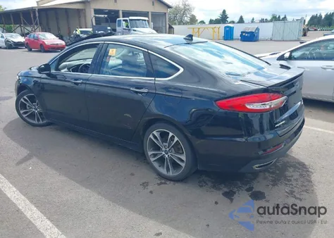 2020 Ford Fusion Titanium z USA, uszkodzony, nr VIN 3FA6P0K91LR192315